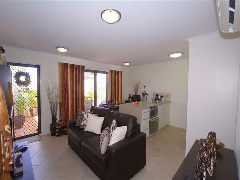 Unit 5/128 George Street, Bundaberg West QLD 4670