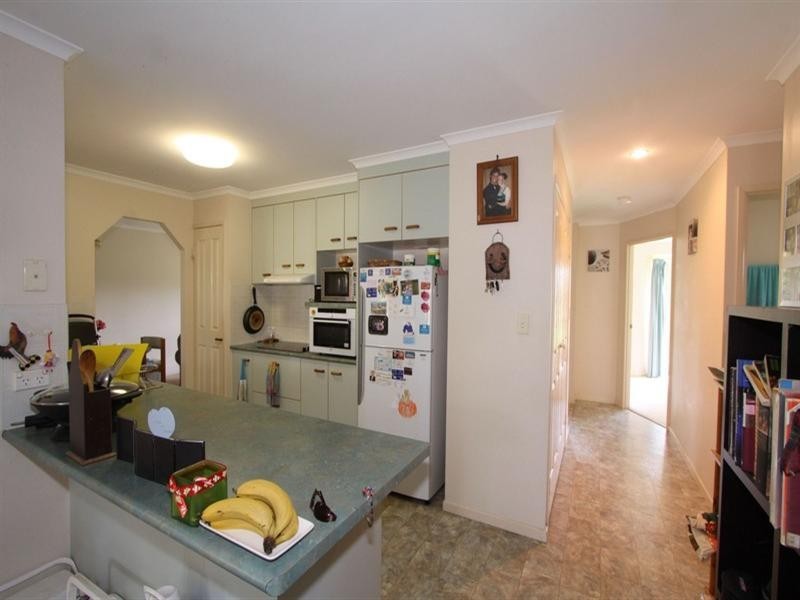 6 Leilani Court, Branyan QLD 4670