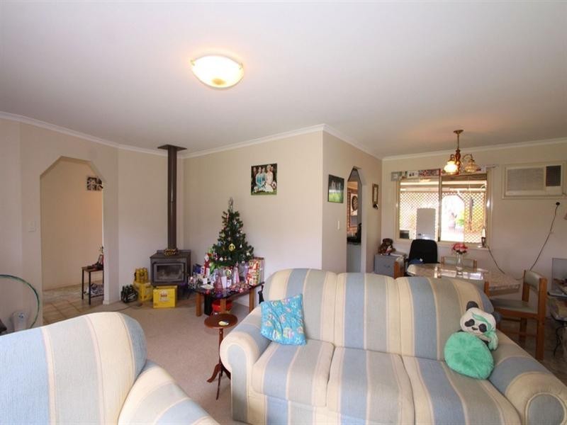 6 Leilani Court, Branyan QLD 4670