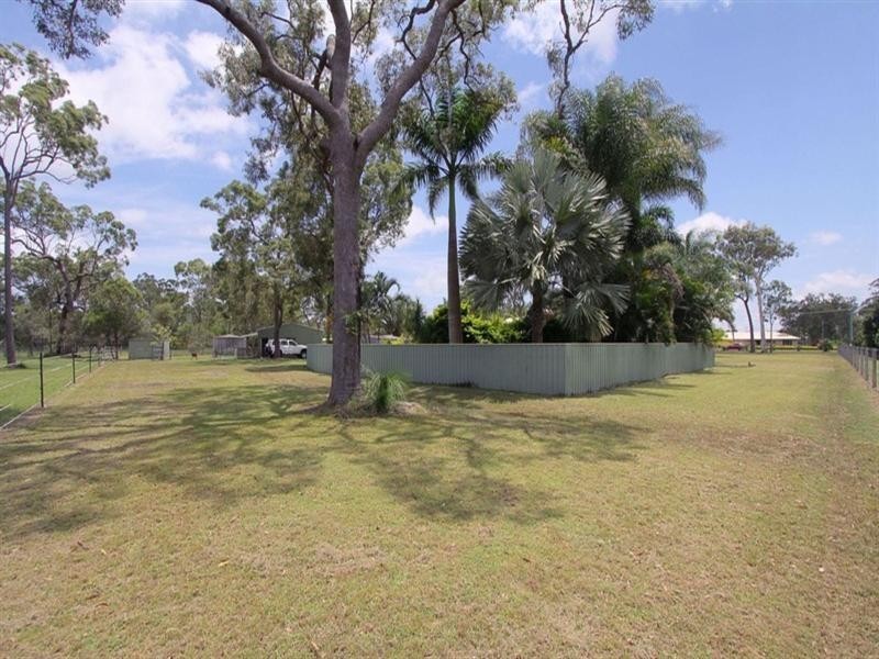 6 Leilani Court, Branyan QLD 4670