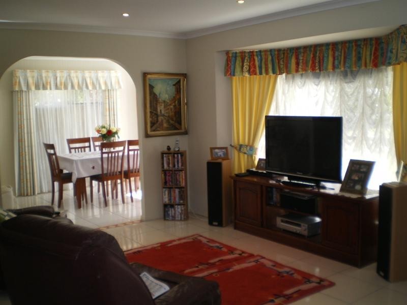 32 Egret Lane, Moore Park Beach QLD 4670