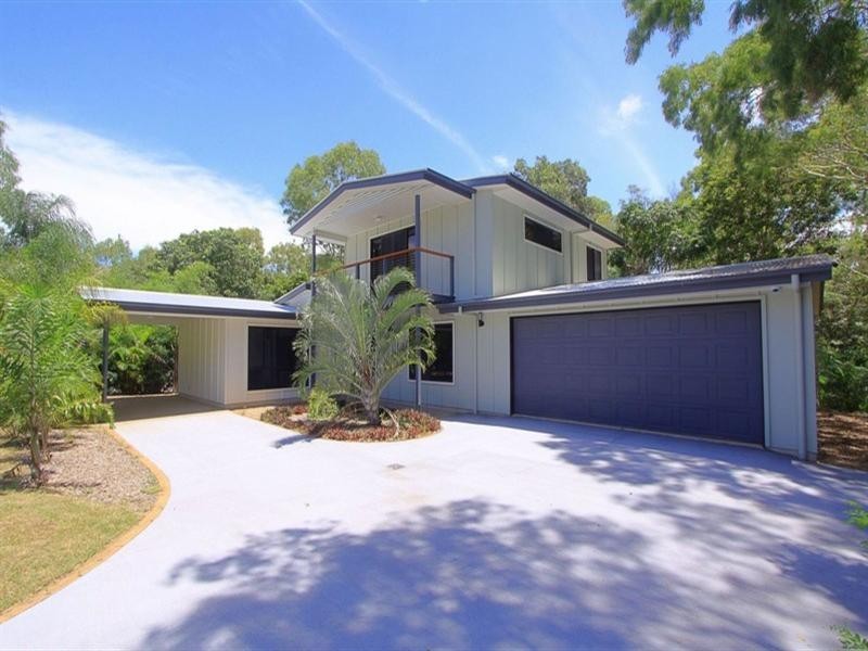 4 Kentia Avenue, Moore Park Beach QLD 4670