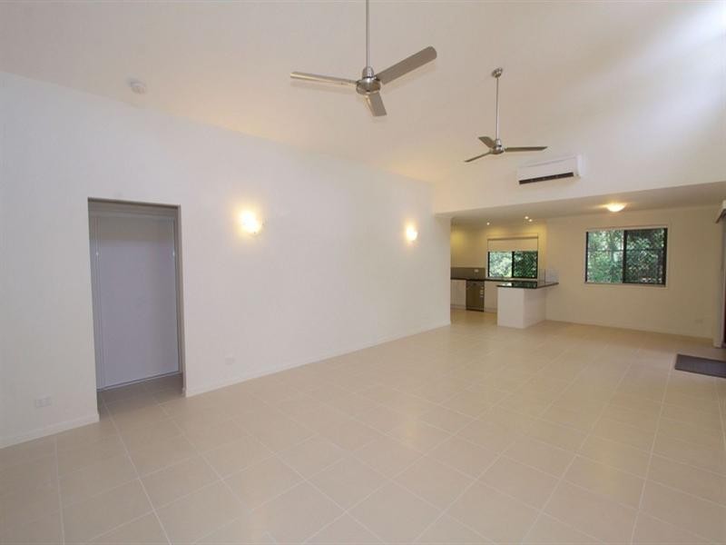 4 Kentia Avenue, Moore Park Beach QLD 4670