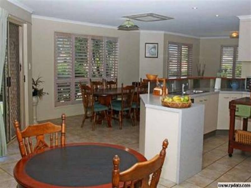 207 Barolin Esplanade, Coral Cove QLD 4670