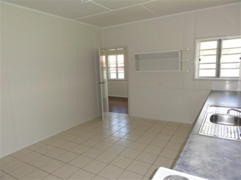 46 Burnett Heads Road, Burnett Heads QLD 4670