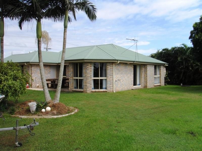 2 Pandanus Crescent, Innes Park QLD 4670