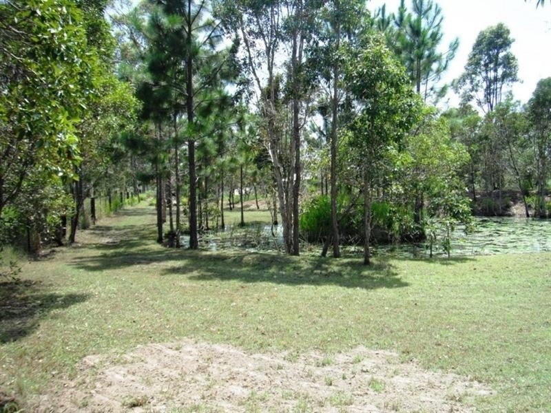 3 Kiwi Court, Branyan QLD 4670