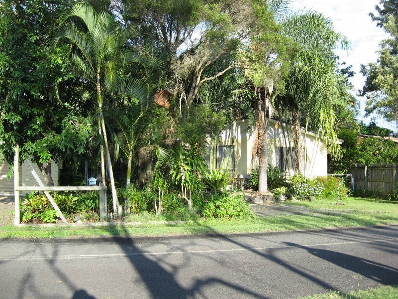 Moore Park Beach QLD 4670