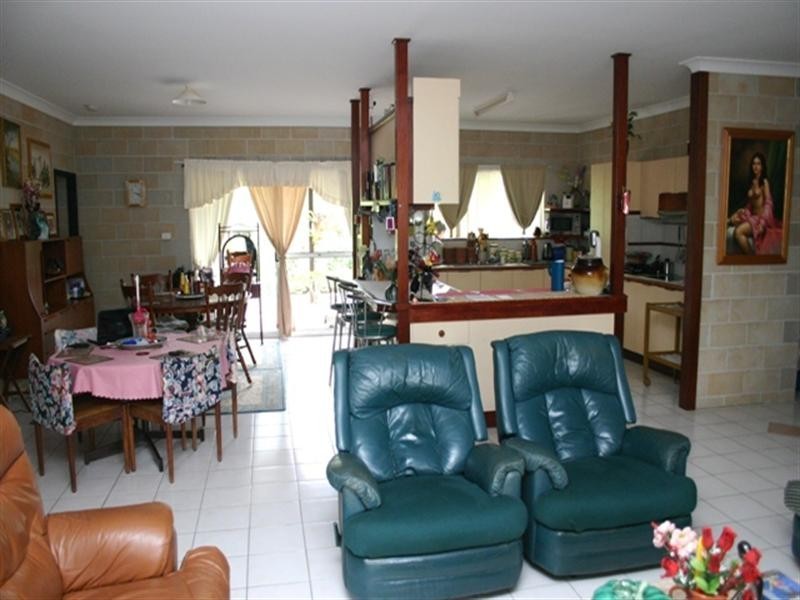 11 Gunsynd Grove, Branyan QLD 4670