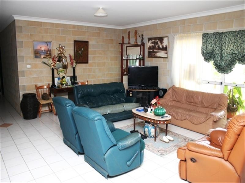 11 Gunsynd Grove, Branyan QLD 4670