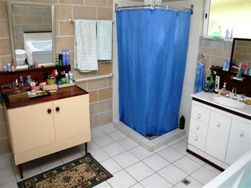11 Gunsynd Grove, Branyan QLD 4670