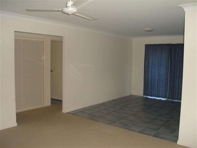 7/238 Barolin Street, Avenell Heights QLD 4670