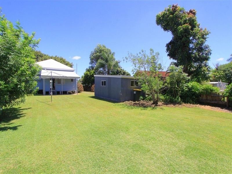 2 Windermere Street, Walkervale QLD 4670