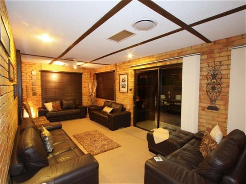 14 Slocomb Street, Avenell Heights QLD 4670