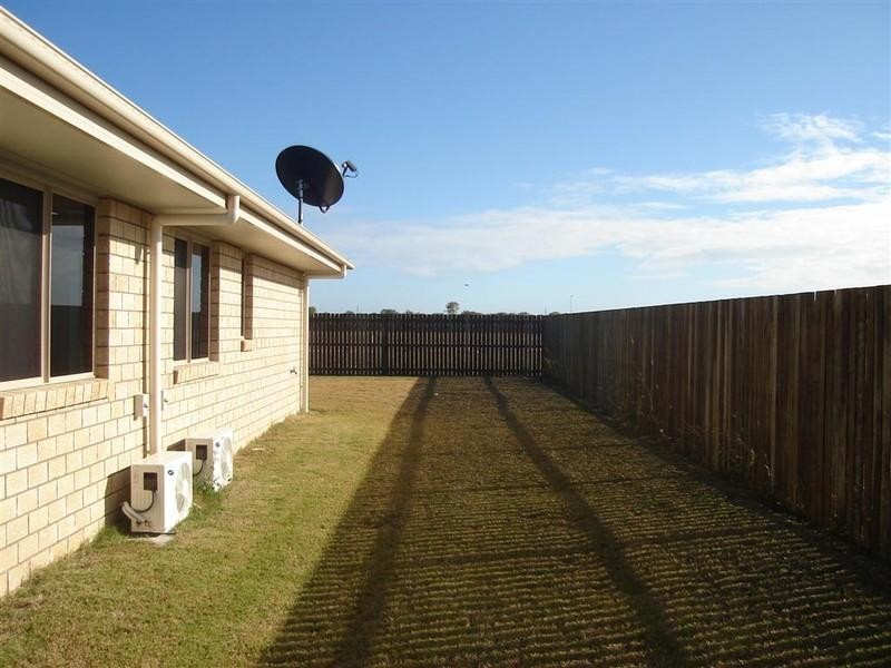 8 Regent Court, Thabeban QLD 4670