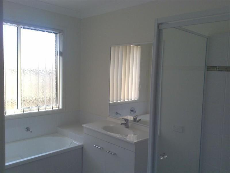 9 Regent Court, Thabeban QLD 4670