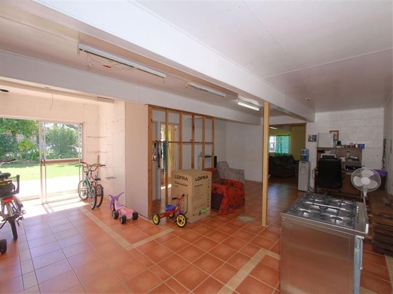 10 Eriksen Street, Svensson Heights QLD 4670