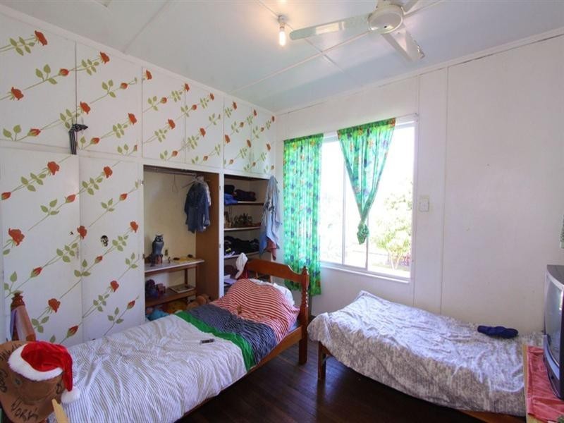 10 Eriksen Street, Svensson Heights QLD 4670