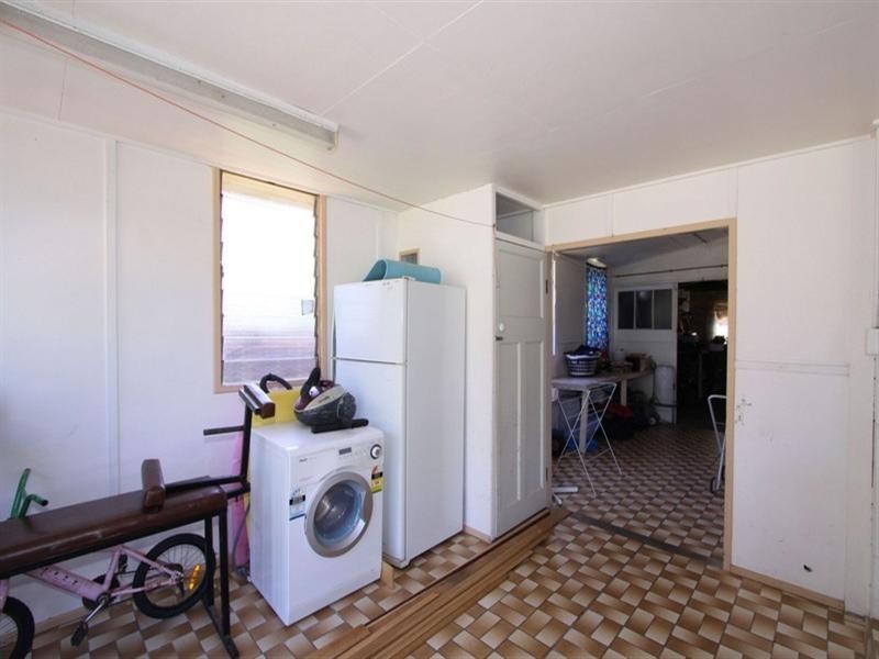 10 Eriksen Street, Svensson Heights QLD 4670