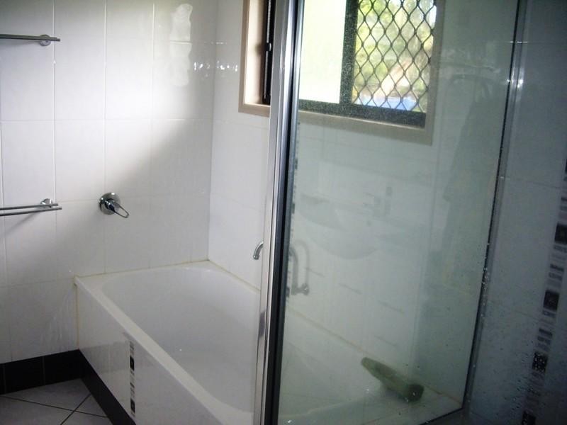 96 Avenell Street, Avenell Heights QLD 4670