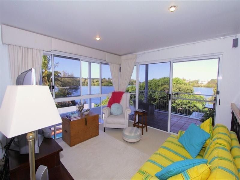 73 Fairway Drive, Bargara QLD 4670