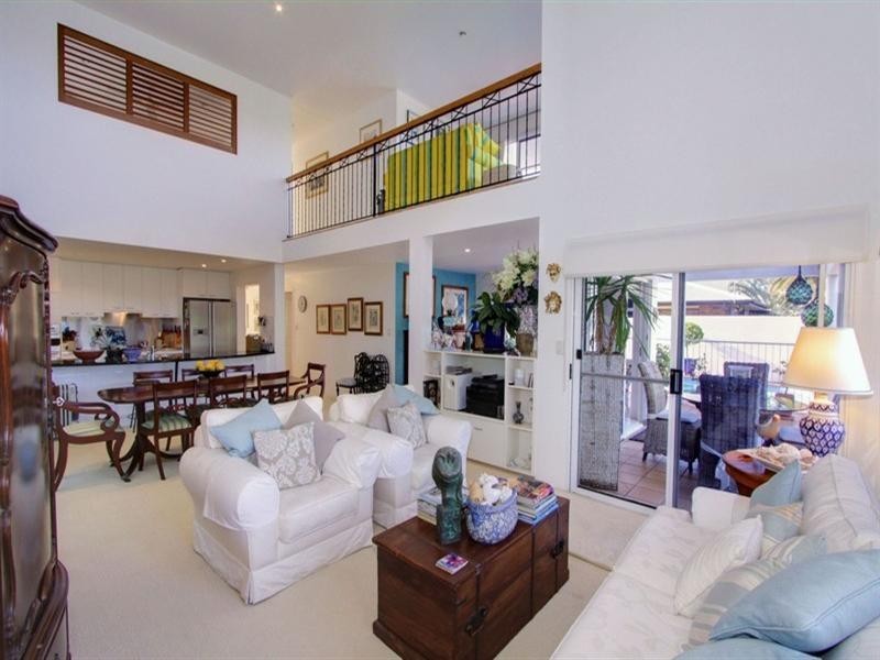 73 Fairway Drive, Bargara QLD 4670