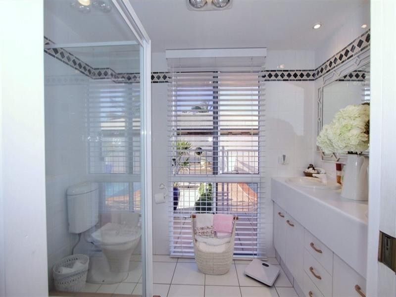 73 Fairway Drive, Bargara QLD 4670