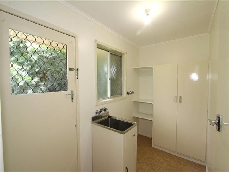 3 Newitt Street (off McCarthy St), Thabeban QLD 4670