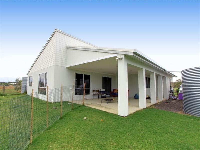 14 Rokeby Court, Branyan QLD 4670
