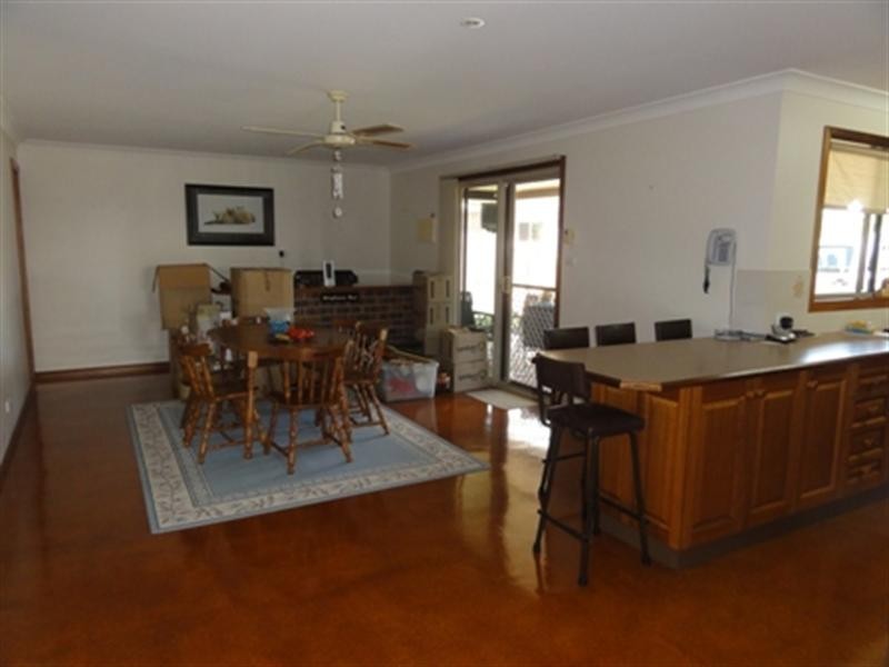 21 Acacia Street, Moore Park Beach QLD 4670