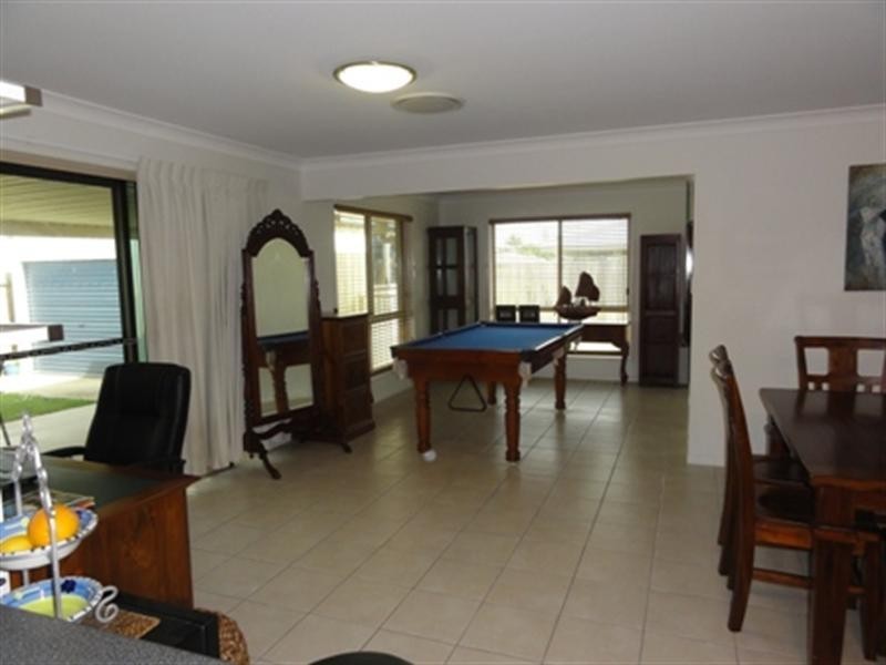 16 Clearview Avenue, Thabeban QLD 4670