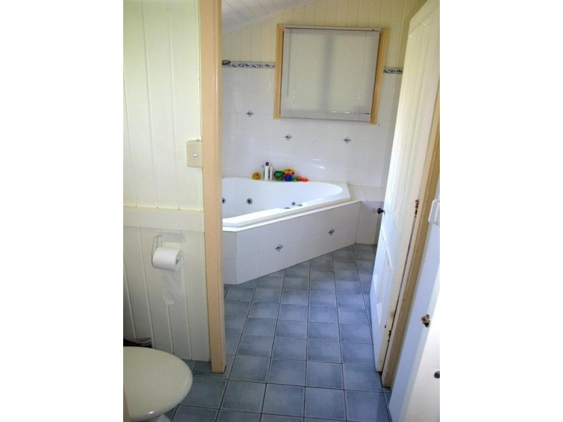 38 Glenmorris Street, Norville QLD 4670