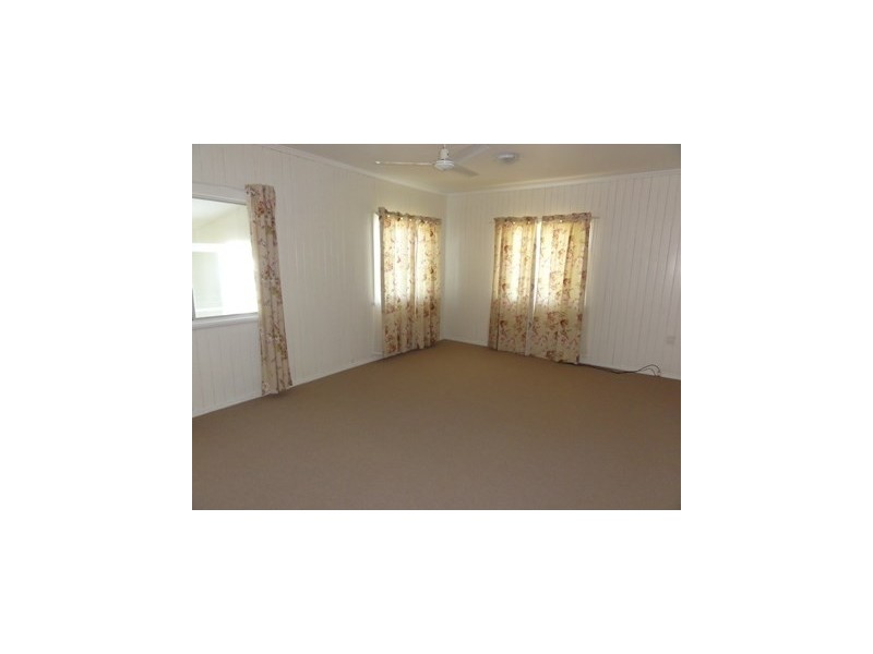 3 BATES Street, Svensson Heights QLD 4670