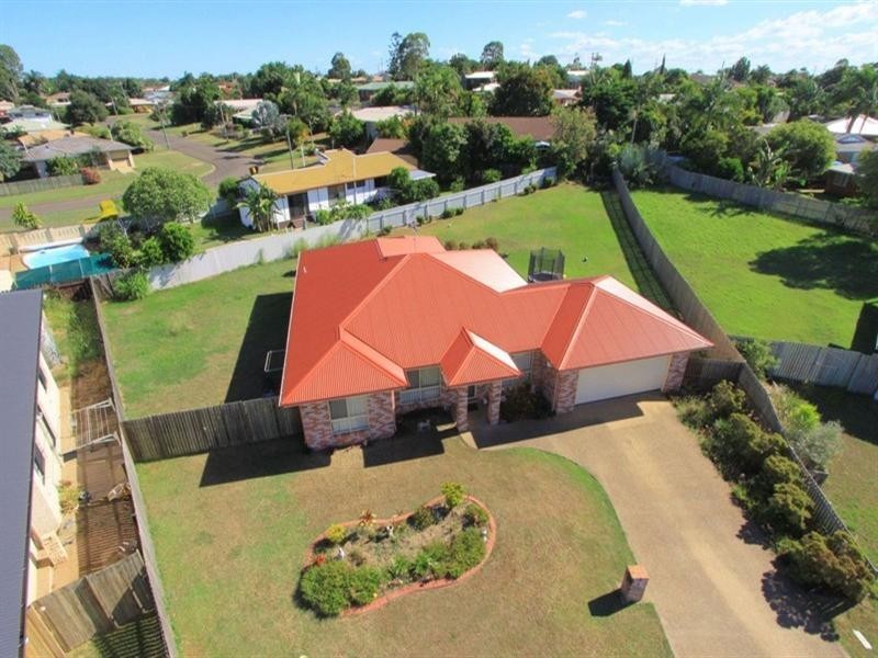 1 Pinnacle Court, Avoca QLD 4670