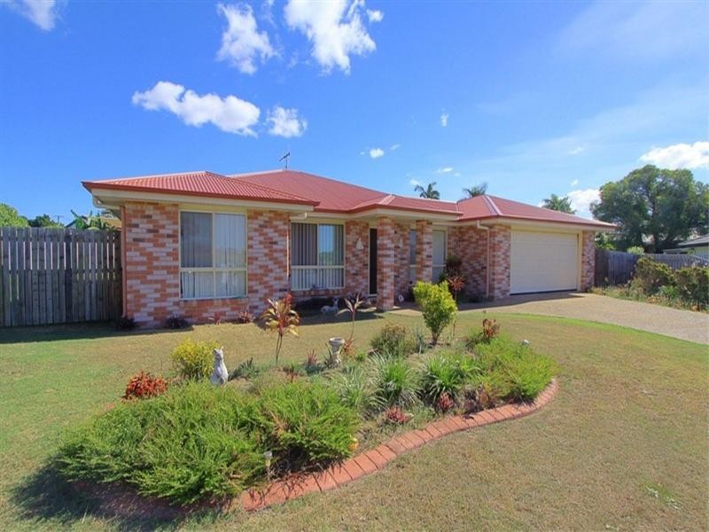 1 Pinnacle Court, Avoca QLD 4670