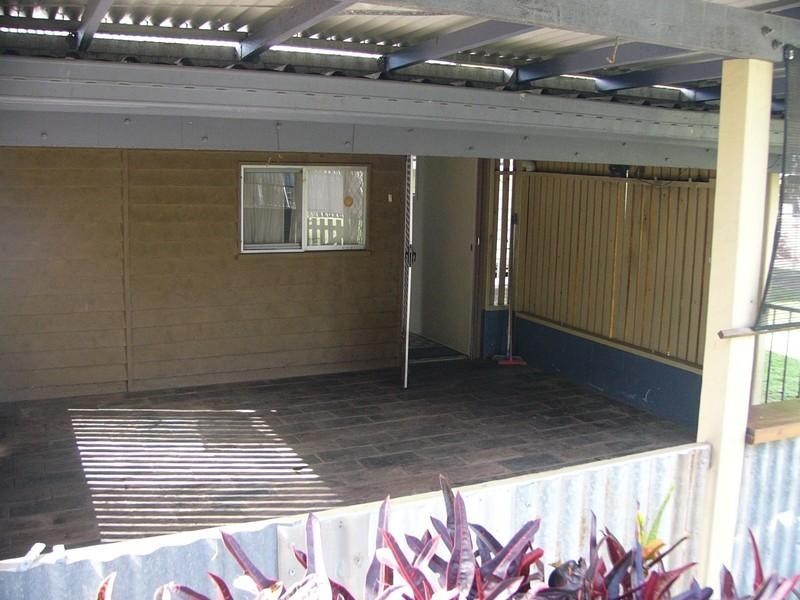 2 Nott Street, Walkervale QLD 4670
