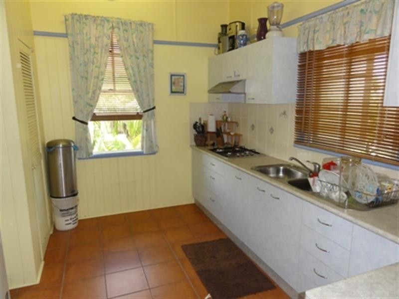 39 Maryborough Street, Bundaberg Central QLD 4670