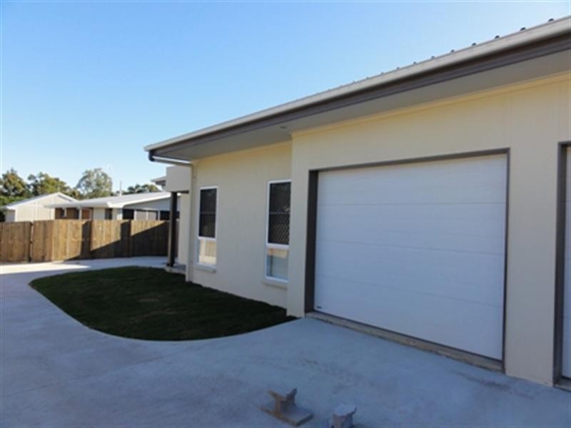 2/16 DeGunst Street, Kepnock QLD 4670