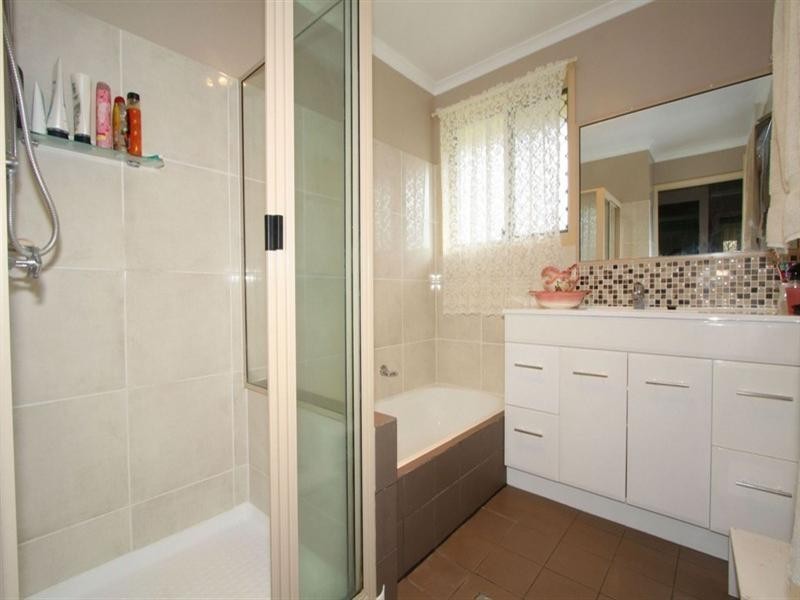 62 Clive Crescent, Kepnock QLD 4670