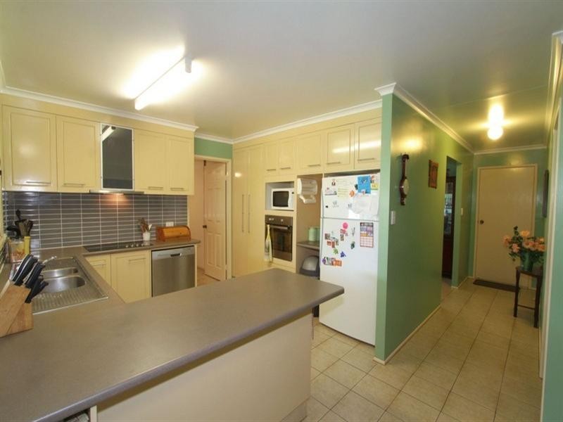 62 Clive Crescent, Kepnock QLD 4670