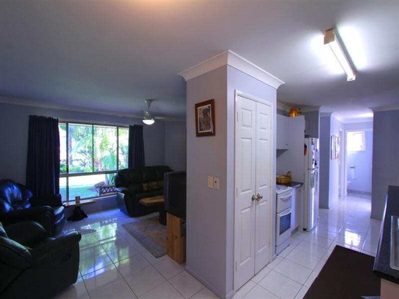 9 Aquamarine Road, Branyan QLD 4670