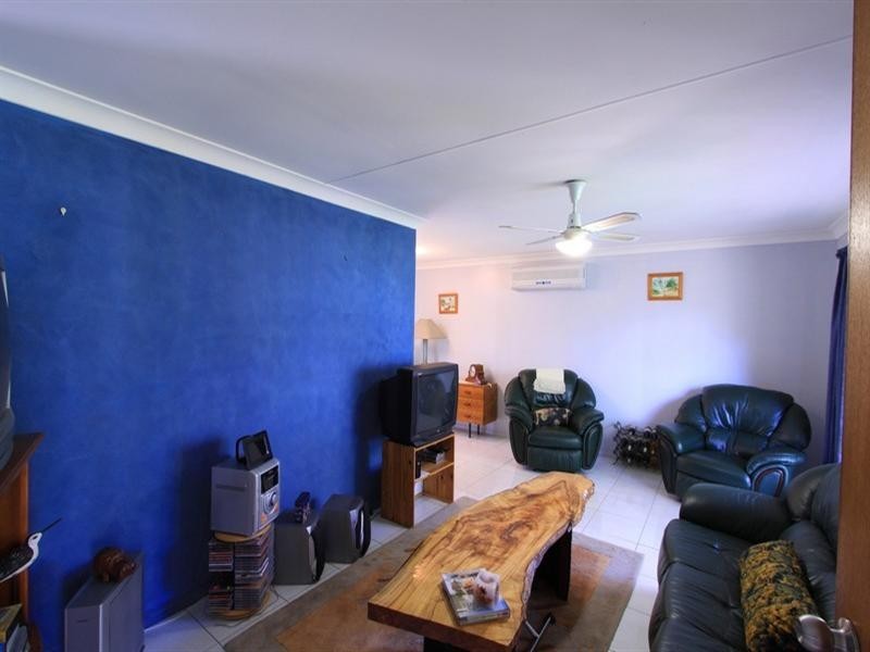 9 Aquamarine Road, Branyan QLD 4670