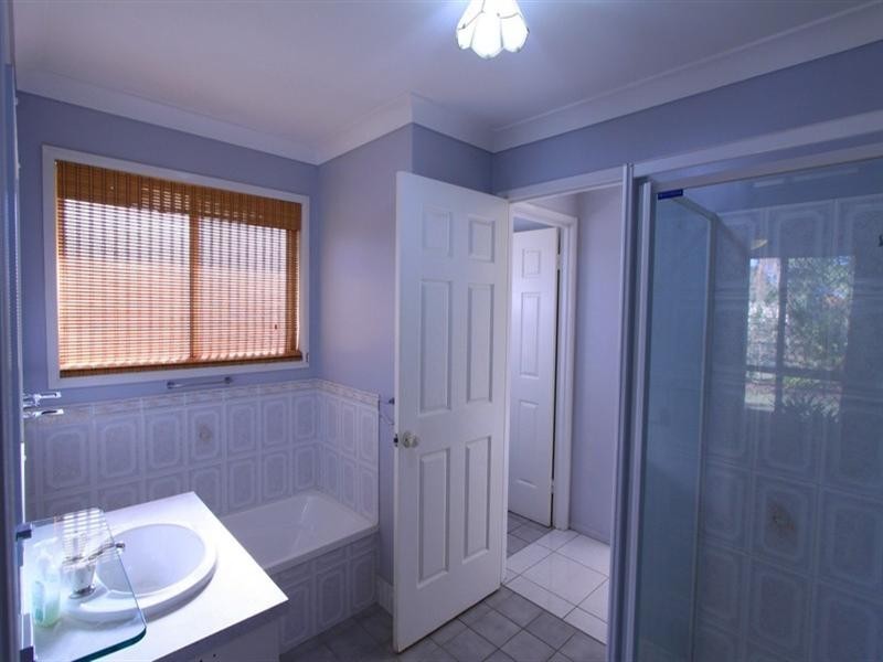 9 Aquamarine Road, Branyan QLD 4670