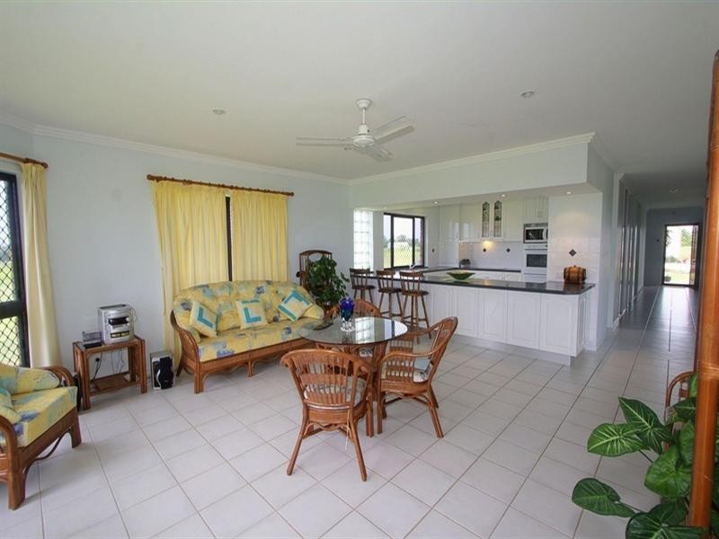 174 Shelley Street, Burnett Heads QLD 4670