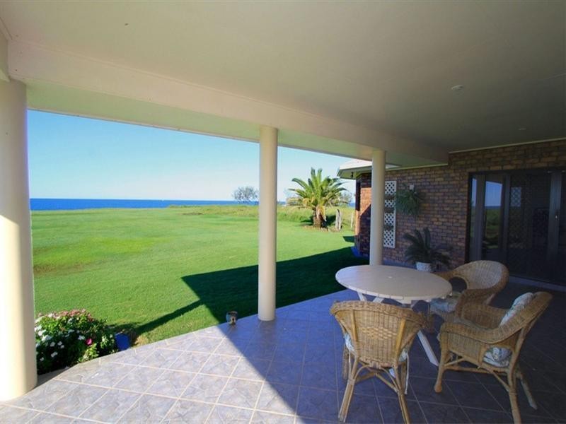 174 Shelley Street, Burnett Heads QLD 4670