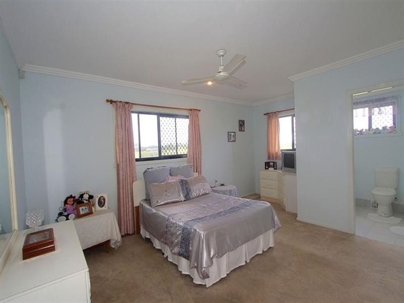 174 Shelley Street, Burnett Heads QLD 4670