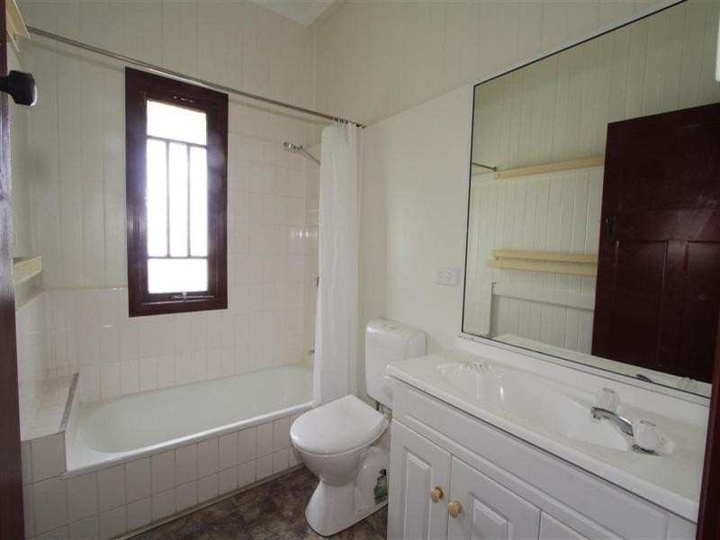 6 Victory Street, Svensson Heights QLD 4670