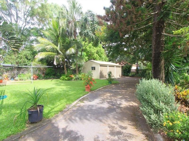 34 Moore Park Road, Moore Park Beach QLD 4670