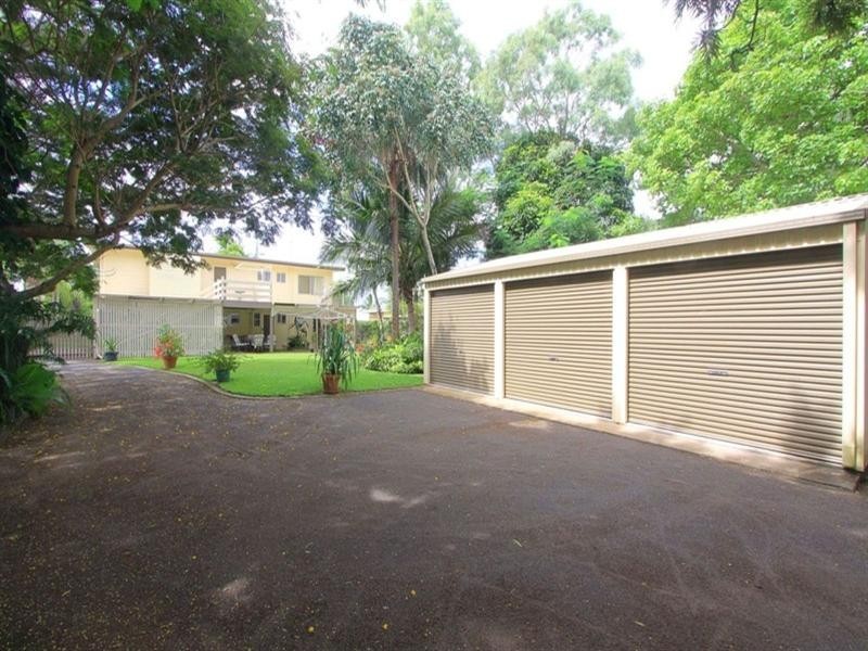 34 Moore Park Road, Moore Park Beach QLD 4670