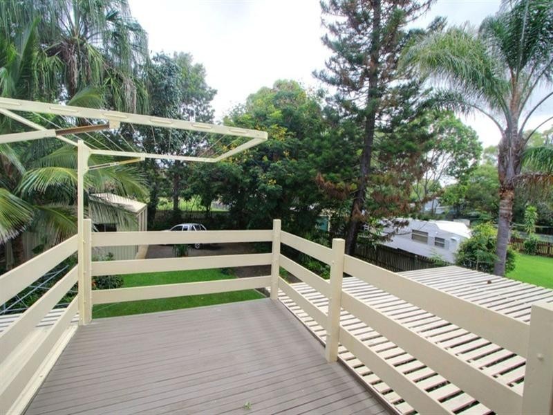 34 Moore Park Road, Moore Park Beach QLD 4670